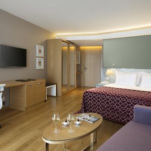 Pokój "Grand Deluxe" z łóżkiem queen-size